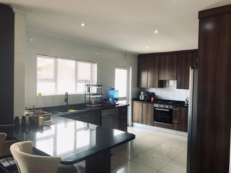 3 Bedroom Property for Sale in Summerstrand Eastern Cape